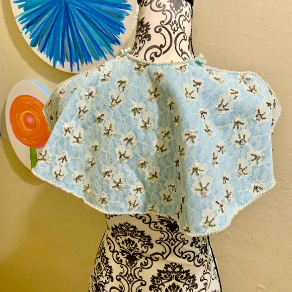 Vintage Accessories - Vintage lace and pearl mini cape